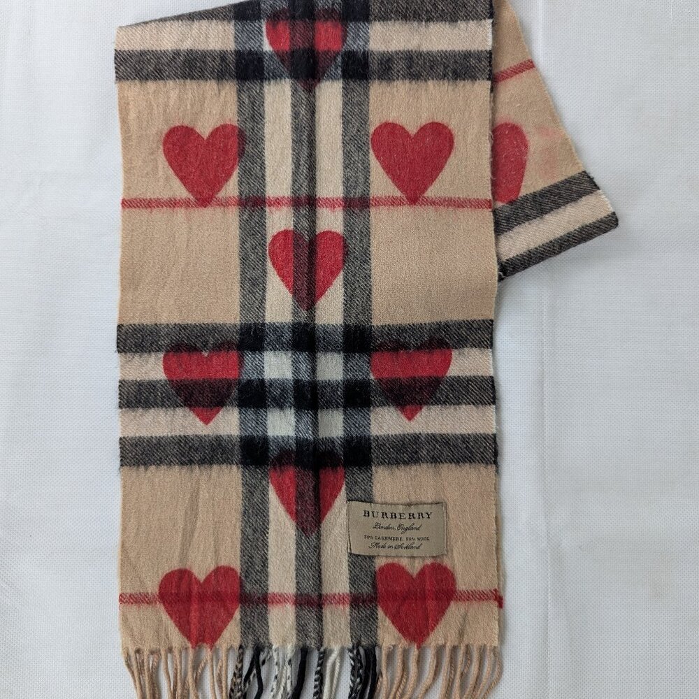Burberry London Classic Nova Check Red Heart 50% Cashmere & 50% Wool Beige Scarf